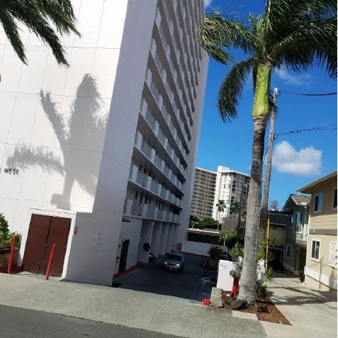 1419 Dominis St #405, Honolulu, HI 96822