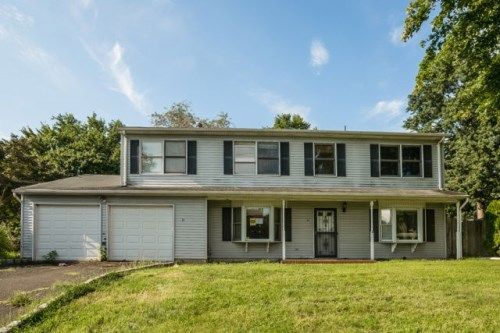 33 Fort St, Somerset, NJ 08873