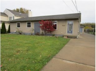 24921 Harrison St, Harrison Township, MI 48045