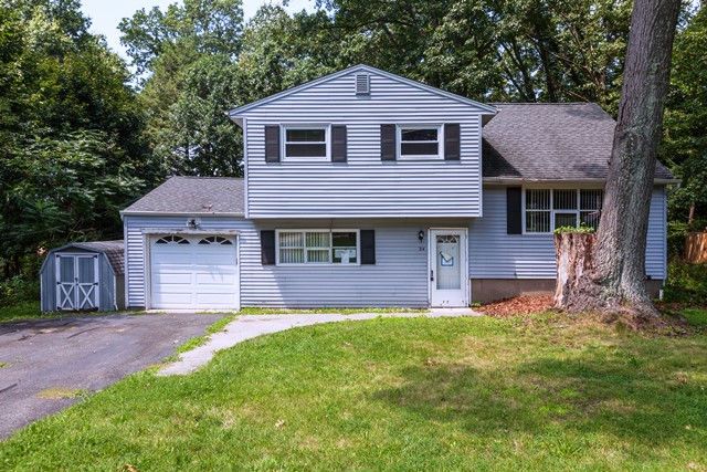 24 Young Dr, Stanhope, NJ 07874