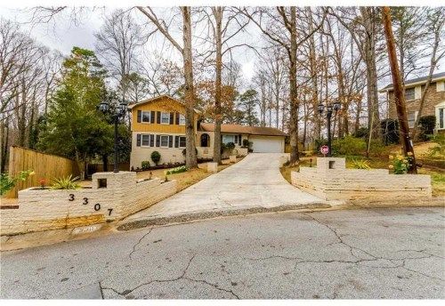 3307 Pointe Bleue Ct, Decatur, GA 30034