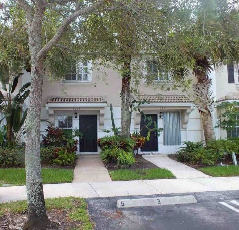 5141 Palmbrooke Ci, West Palm Beach, FL 33417