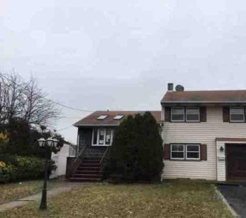 1 Dunster St, Carteret, NJ 07008