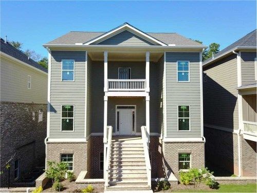 686 Jackson St, Suwanee, GA 30024