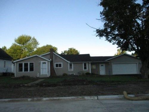 301 S Ash St, Stanwood, IA 52337