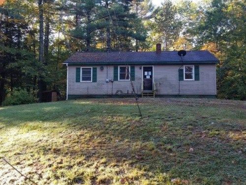 858 Winding Hill Rd, Norridgewock, ME 04957