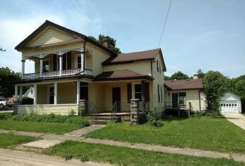 623 High St, Pecatonica, IL 61063