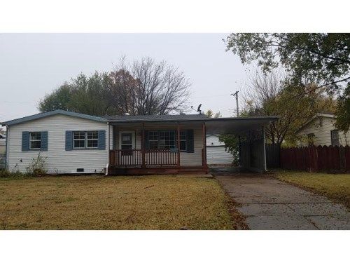 2007 S Saint Clair, Wichita, KS 67213