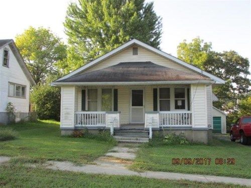 103 WEST 3RD ST, Dixon, MO 65459