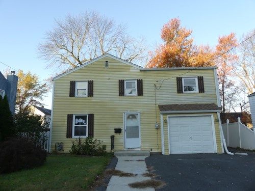 37 Montrose St, Hartford, CT 06106