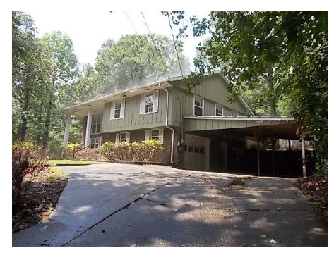 20 Oak Ridge Dr, Pelham, AL 35124