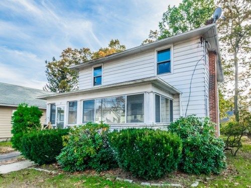 57 Livingston Rd, East Hartford, CT 06108