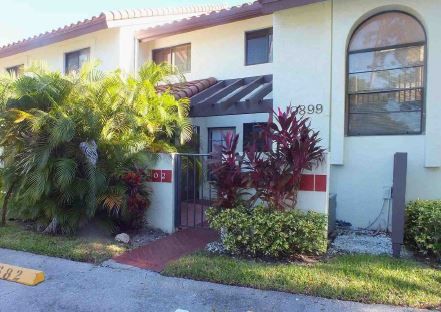 10899 Palm Lake Ave #202, Boynton Beach, FL 33437