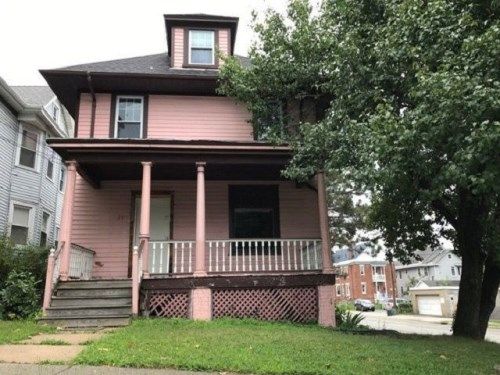 21 Roosevelt Ave, Poughkeepsie, NY 12601