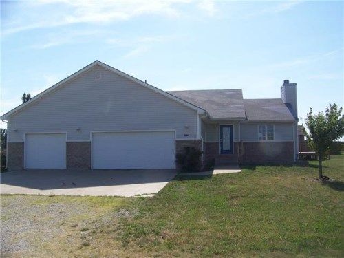 207 Countryside Dr, Inman, KS 67546