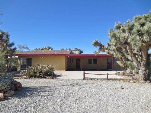 7819 Victor Vista Ave, Yucca Valley, CA 92284