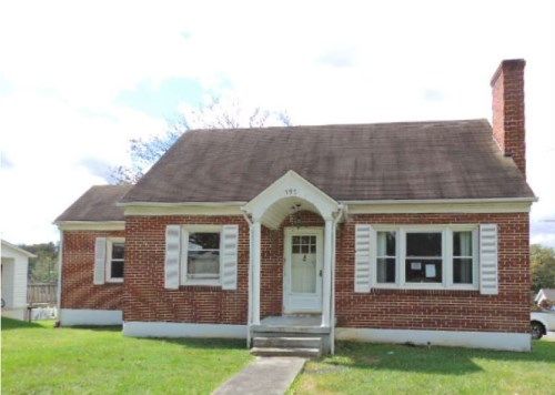 795 N 2nd St, Wytheville, VA 24382