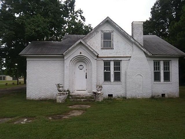 1133 N Buerkle St, Stuttgart, AR 72160