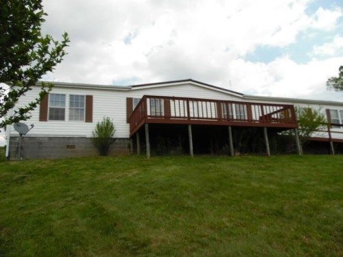 363 Dillon St, Cedar Bluff, VA 24609