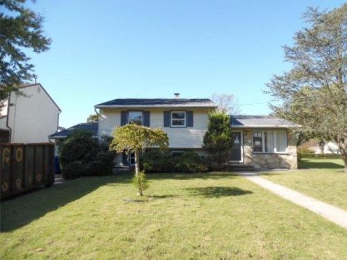 341 Lakeview Dr, Hammonton, NJ 08037