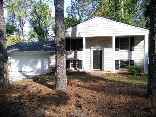 2202 Green Forrest Dr, Decatur, GA 30032