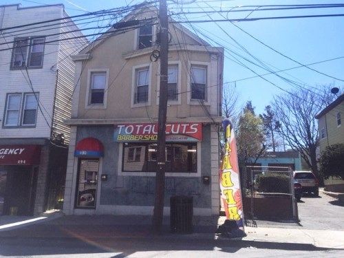 492 21st Ave, Paterson, NJ 07513