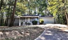 5712 Port Dr Buford, GA 30518