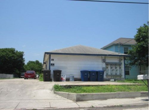 127 Nw 34th St, San Antonio, TX 78237