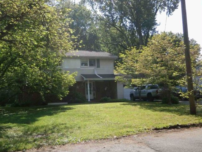 421 Knowlton St, Belvidere, NJ 07823