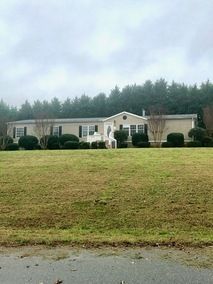 14 Collins Rd, Travelers Rest, SC 29690