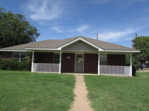 798 S Preston Rd, Burkburnett, TX 76354