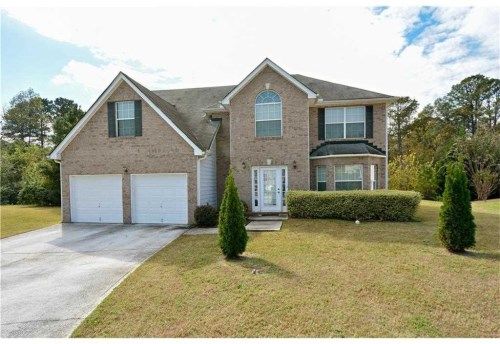 760 Pine Bark Rd, Stone Mountain, GA 30087