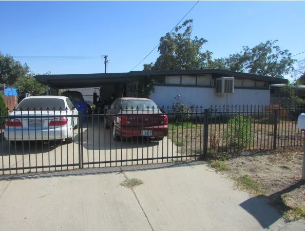 537 W Ramona Dr, Rialto, CA 92376