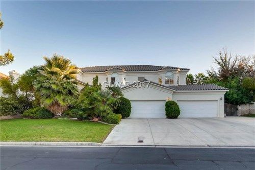 9909 Robin Oaks Drive, Las Vegas, NV 89117