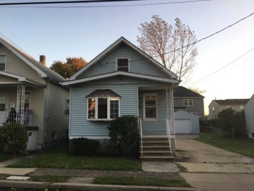 25 Worden Ave, Perth Amboy, NJ 08861