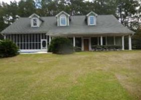 47 Pages Ln, Thomasville, GA 31792