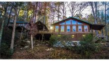 55 River Bend Ln Blue Ridge, GA 30513