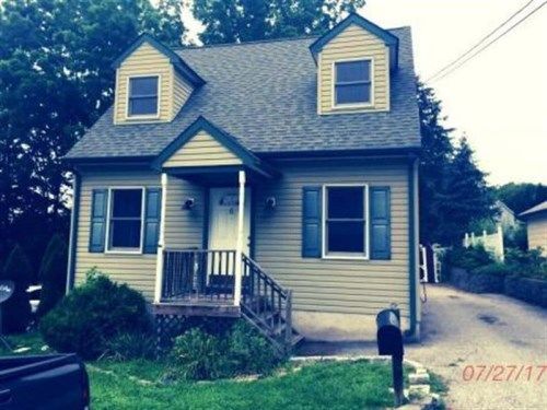 6 URBAN ST, Hamburg, NJ 07419