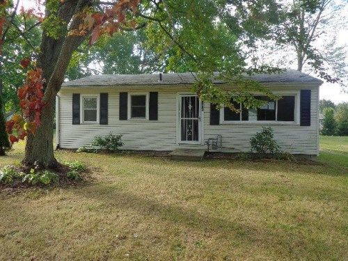 4194 Tapper Rd, Barberton, OH 44203