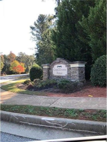 262 Millstone Dr, Hampton, GA 30228