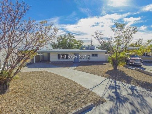 5209 Chesapeake Circle, Las Vegas, NV 89108