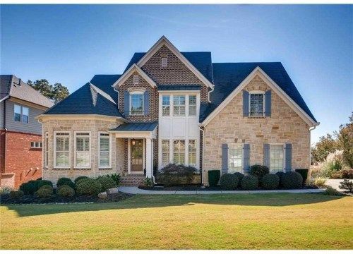 729 Ravenview Ct, Alpharetta, GA 30022