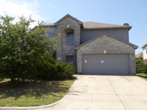 4833 Star Ridge Dr, Fort Worth, TX 76133