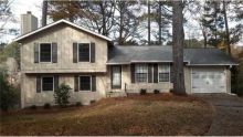 260 Moonshadow Ct Roswell, GA 30075