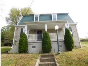 1324 Garards Fort Rd, Waynesburg, PA 15370