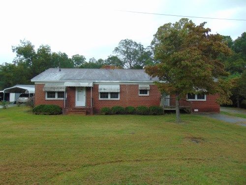 210 Miller Ave, La Grange, NC 28551