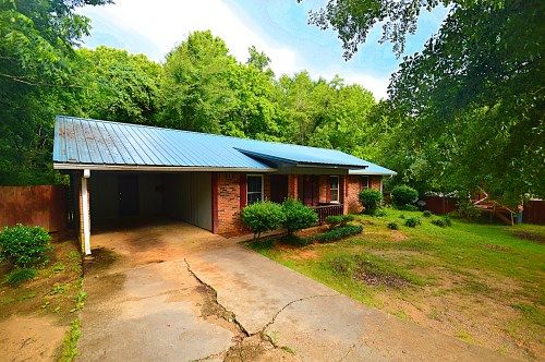 164 Spring St, Morton, MS 39117