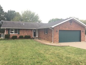 301 S Breidecker St, Columbia, IL 62236