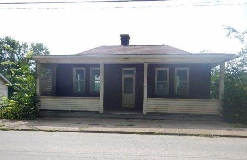 325 MAIN STREET, Bentleyville, PA 15314