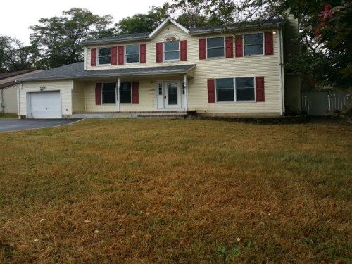 21 Half Acre Rd, Monroe Township, NJ 08831